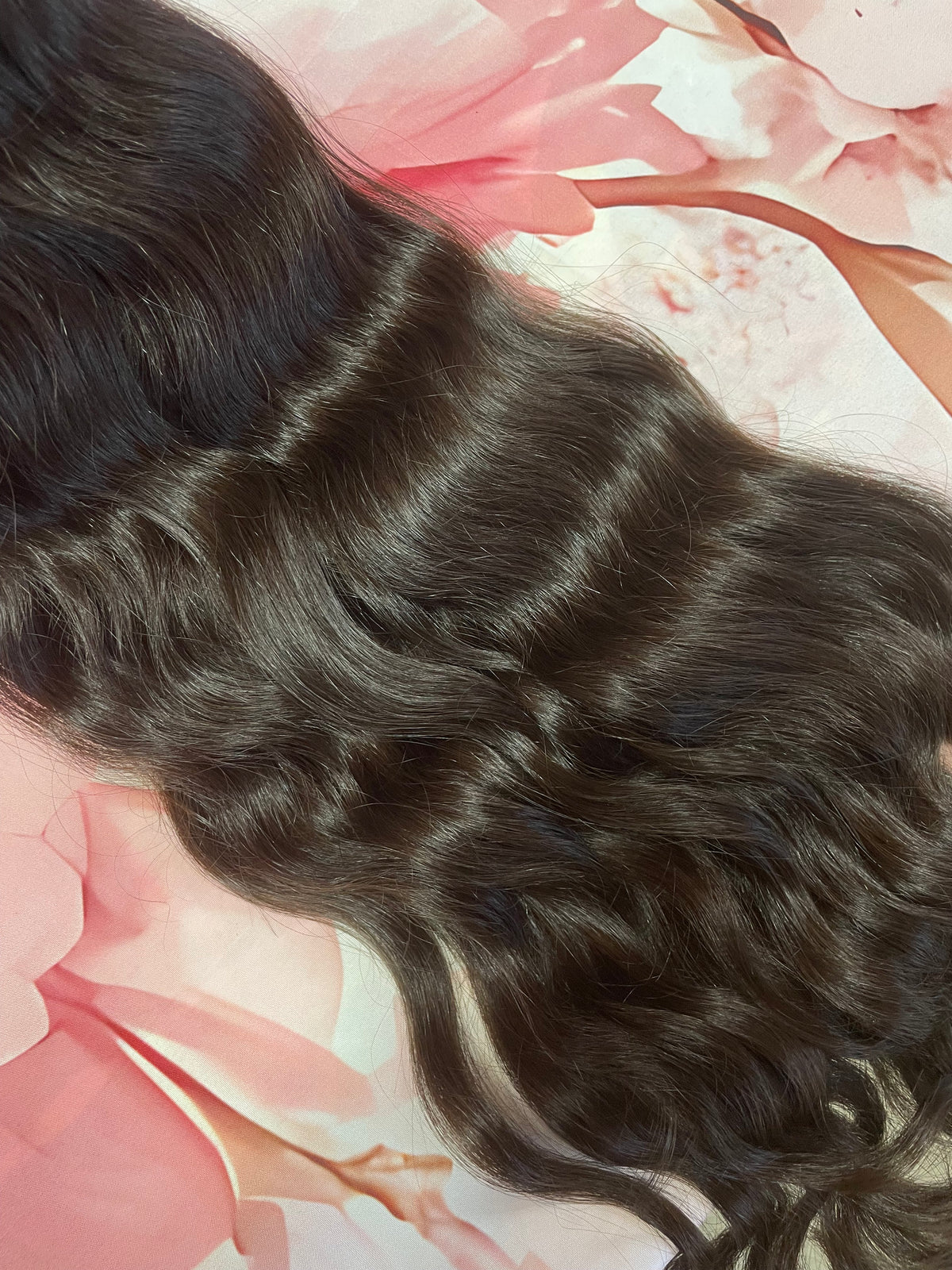 Alexis 25”|156 grams Micro Keratin Bonds