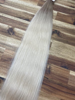 Everly 25"|148 grams Micro Keratin Bonds