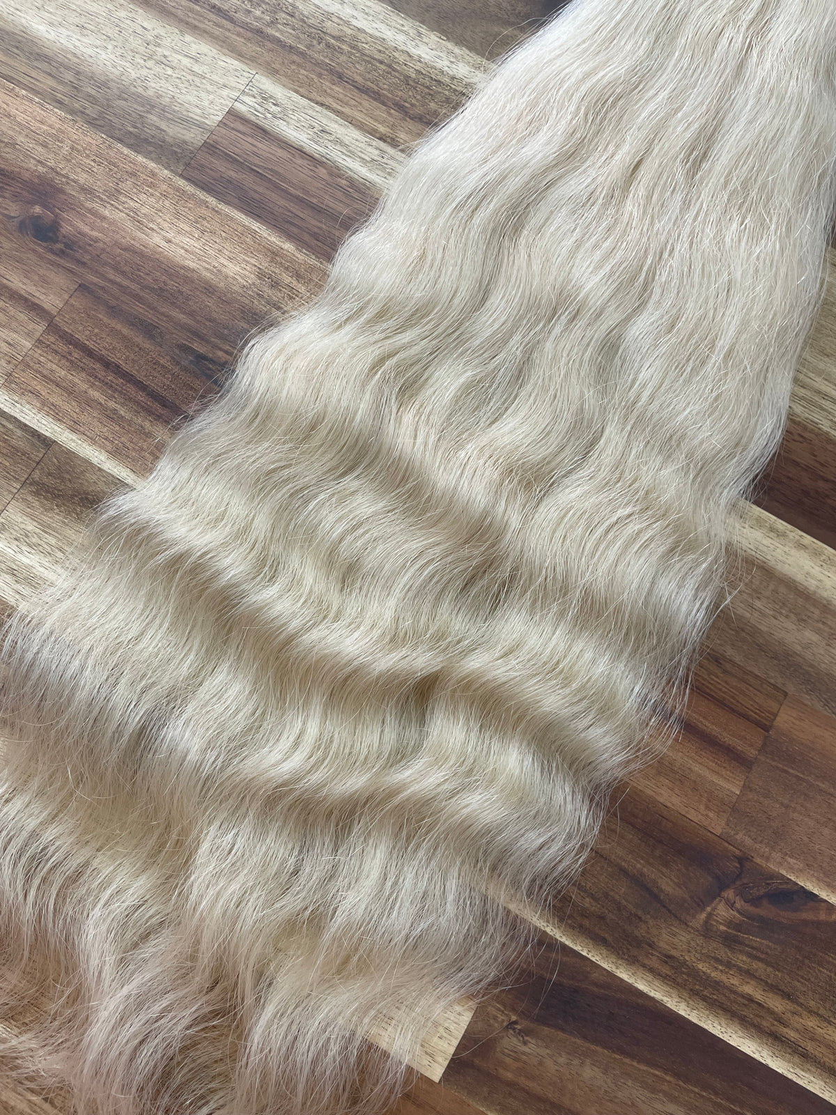 Elsa 22"|106 grams Invisible Weft