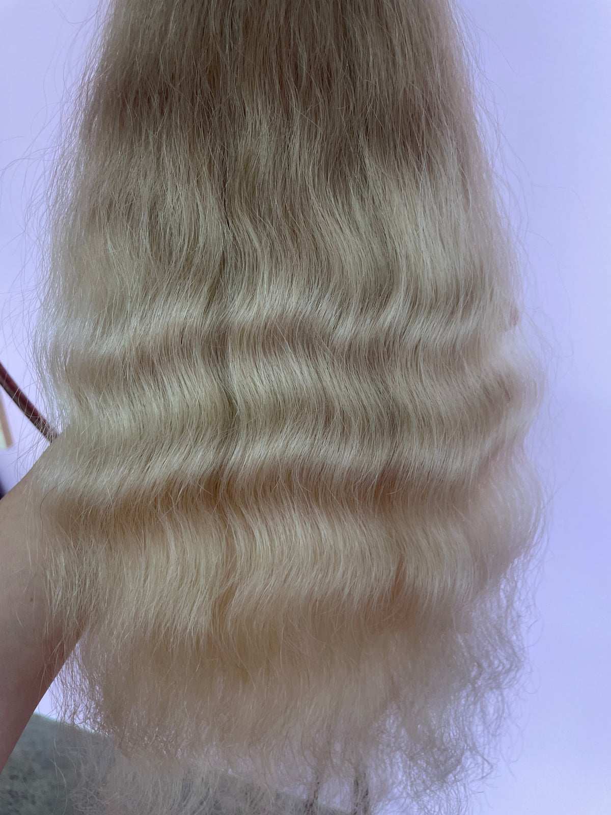 Carly 20"|84 grams Invisible Weft