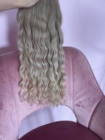 Giselle 19"|100 grams Micro Keratin Bonds