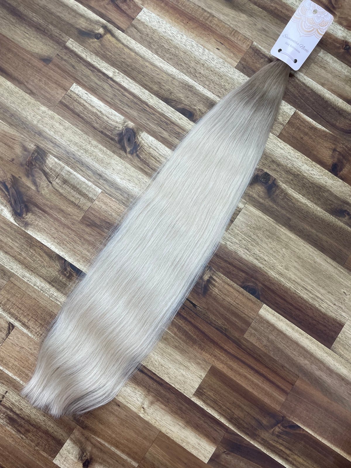 Everly 25"|148 grams Micro Keratin Bonds